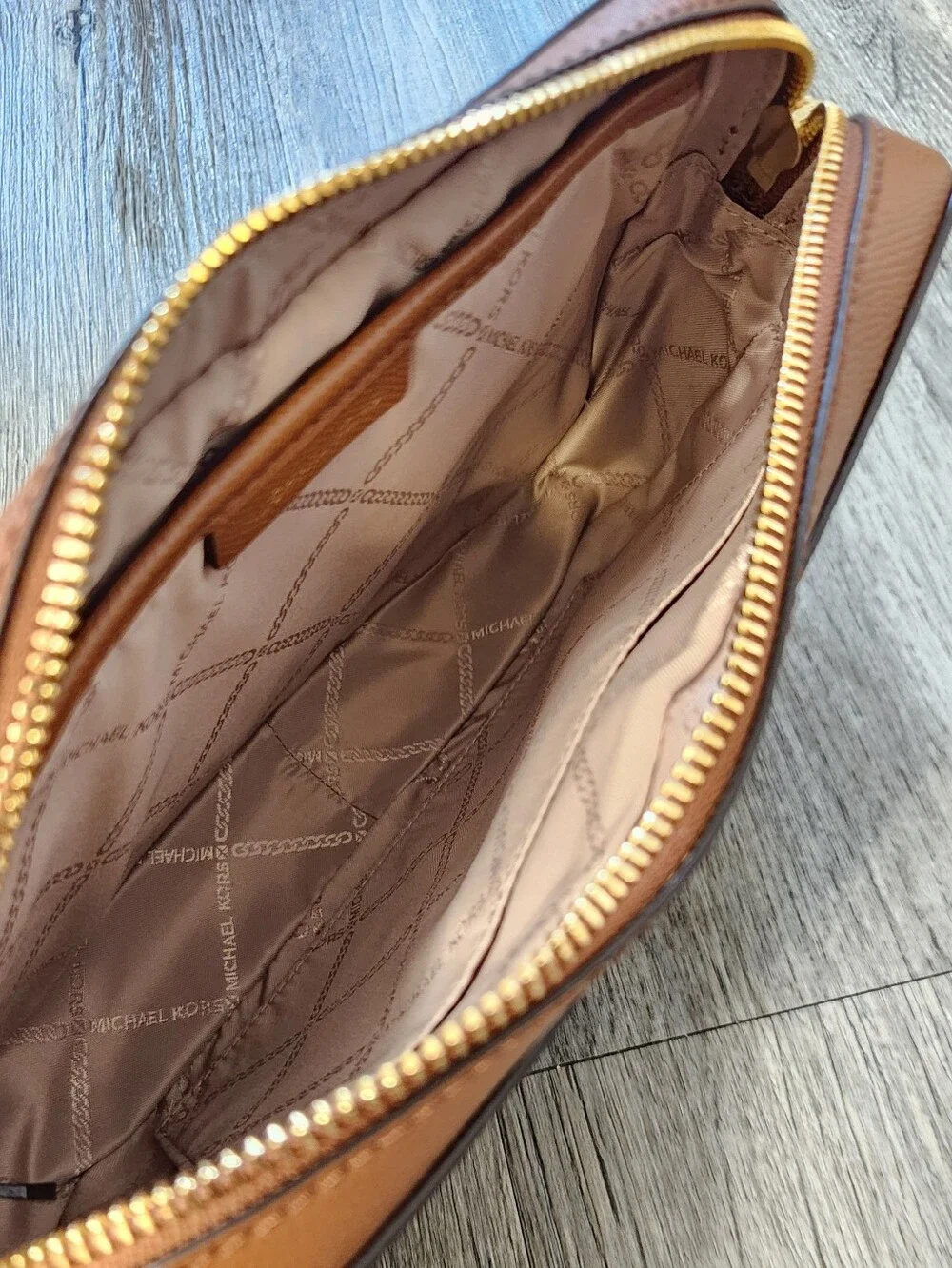 Michael Kors Crossbody Bag